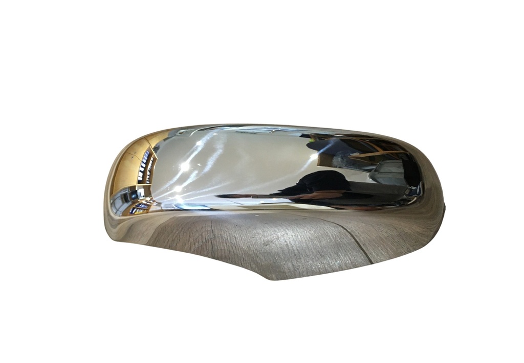 Volvo Bumper rosette Amazon sedan rear polished stainless steel Volvo part no 657053S