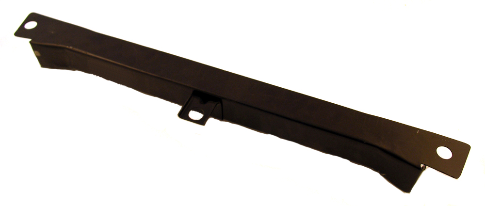 Volvo Sheet metal Amazon radiator bar for lower Volvo part no 654067