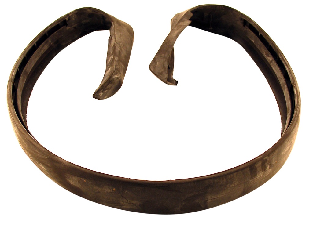 Rubber achterbumper 240 242 244 -1981 tussen body en bumper NOS