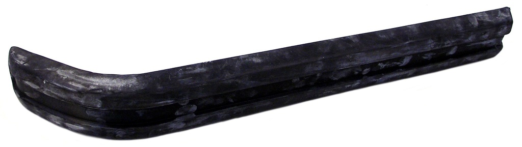 Volvo Rubber bumper front 140+164  left or right Volvo part no 685739