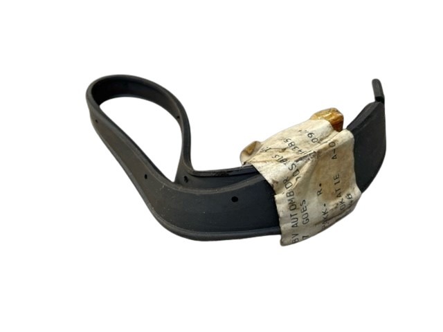 Volvo Right Side Indicator Seal - Fits 200, 240, 260 Series