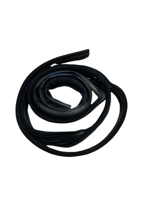 Volvo Right Side Window Trim Guide for Volvo 740 760 940 940SE 960 S90 V90, Volvo Part No. 9152003