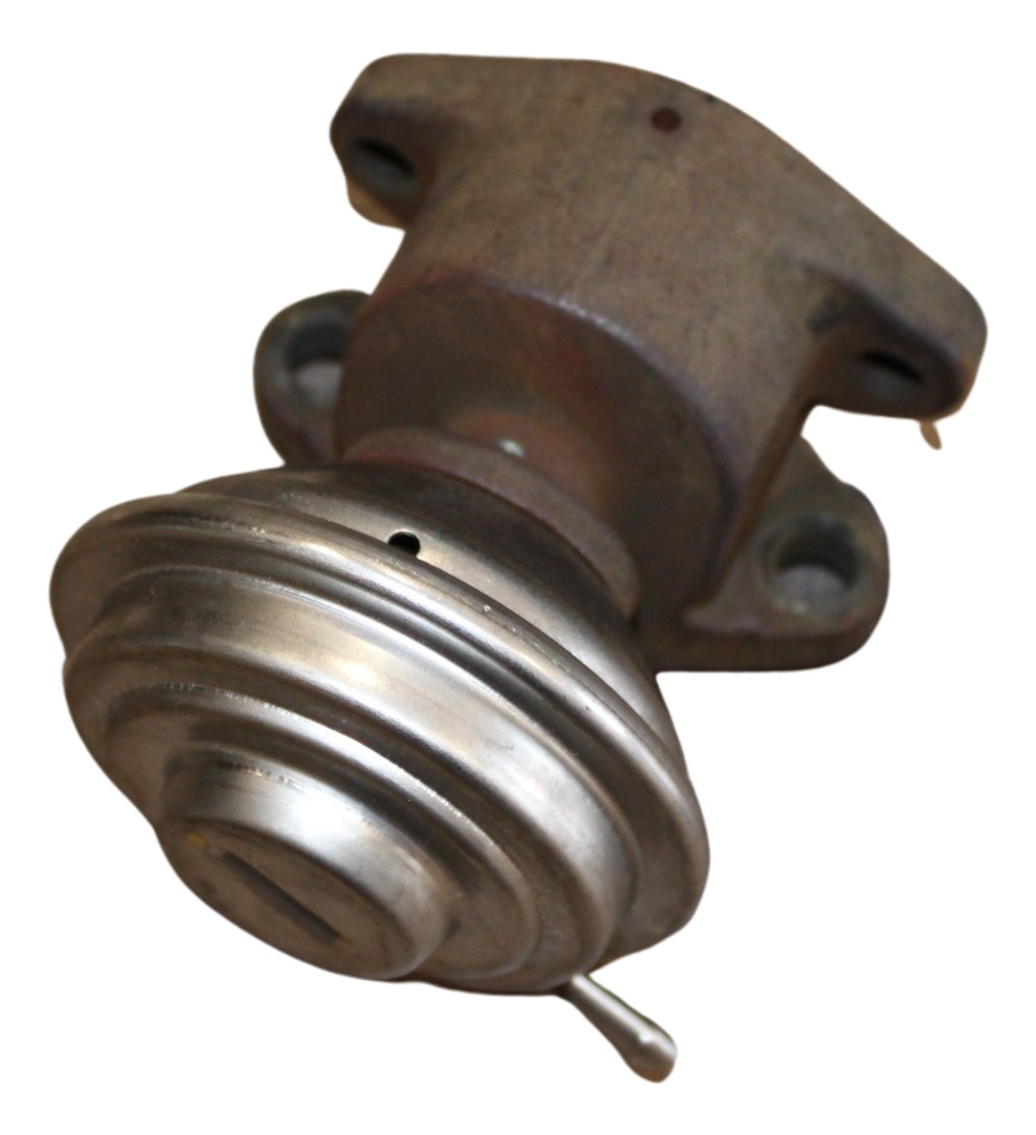 Volvo EGR valve used V70 S80 850 S70 Genuine Volvo Volvo part no 9179320_U