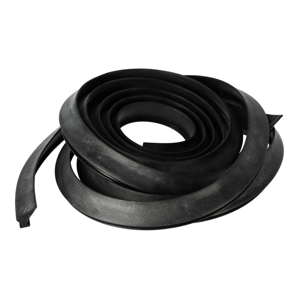 Volvo Rubber door Amazon 4 door sedan rear right Volvo part no 672151