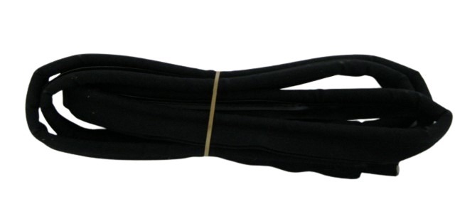 Volvo Weather strip Amazon 2 doors (left and right to use) Volvo part no 690587