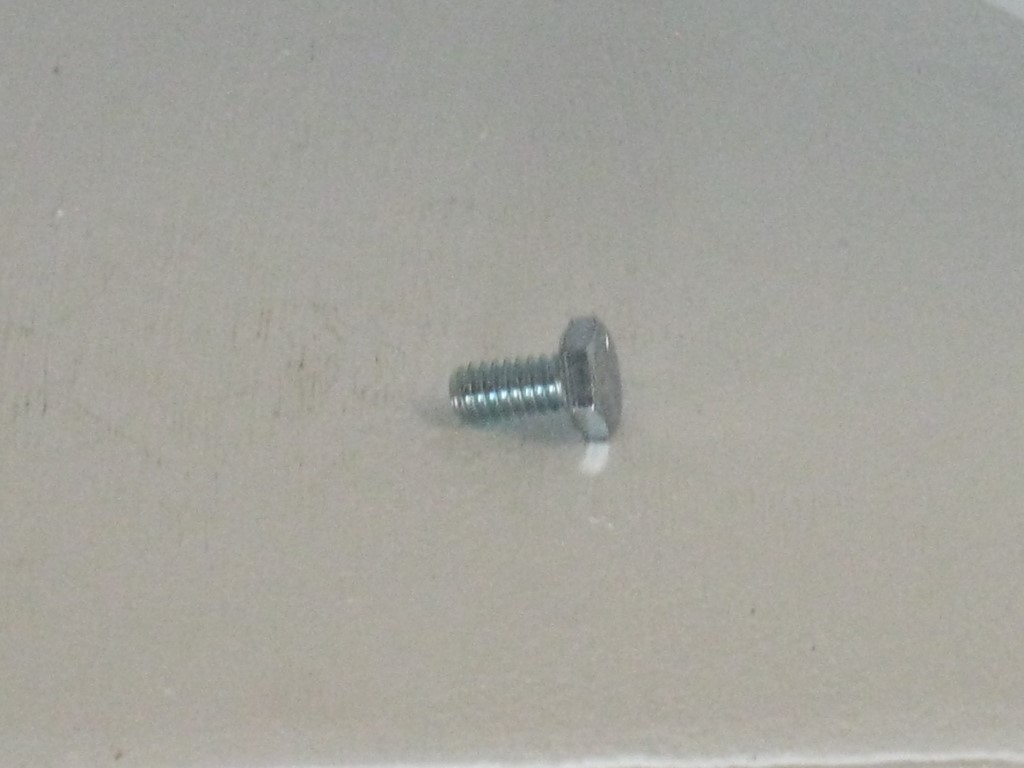 [955512] Volvo Bolt UNC 1/4inch X 9.5 955511 Volvo part no 955512