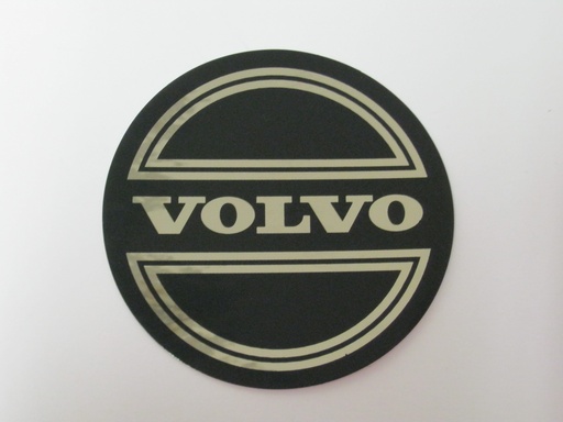 [1129026S] Sticker "Volvo" naafdop zwart op chroom 60mm 140, 145, 164, 240, 260, 740, 760, 780, 940, 960, Amazon 121, Amazon 122 S, Amazon 220, P 1800, P 1800 E, P 1800 ES, P 210 Duett, Pv 444, PV 445 DUETT, Pv 544, S90, V90
