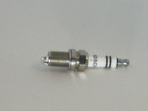 [3517629] Volvo Spark plug 850+S70+V70 B5204F+B5234FT+B5234T+B5254T Volvo part no 3517629