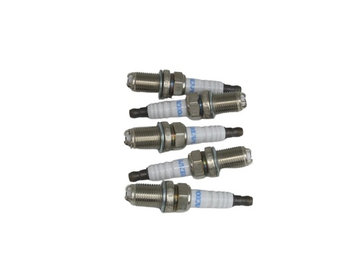 [8642660] Volvo Spark plug set 850+S70+V70 V70N S60 +C70+S80 excl. turbo.B5204FS B5244/B5202/B5204/B5234/B5254/B5252 ORIG VOLVO 5pcs S70 850 V70 S60 S80 C70 Volvo part no 8642660