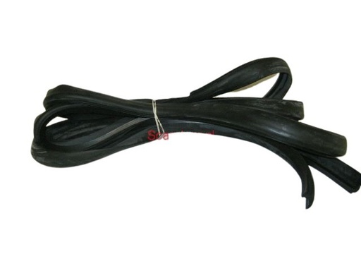 [1372058] Rubber achterklep 245 1982+ ( rubber op klep) ORIGINEEL 140, 145