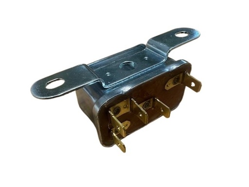 [665681] Volvo Relay horn P1800 chassis number -12499 Volvo part no 665681